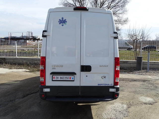 Iveco Daily 35S17 3.0HPI  ХЛАДИЛЕН* КЛИМАТИК - автомобили, коли, обяви за нови и употребявани 4