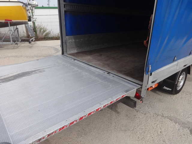 Iveco Daily 35S17 3.0HPI* КЛИМАТИК*  КАТ. * Б* 3, 5т. - автомобили, коли, обяви за нови и употребявани 11