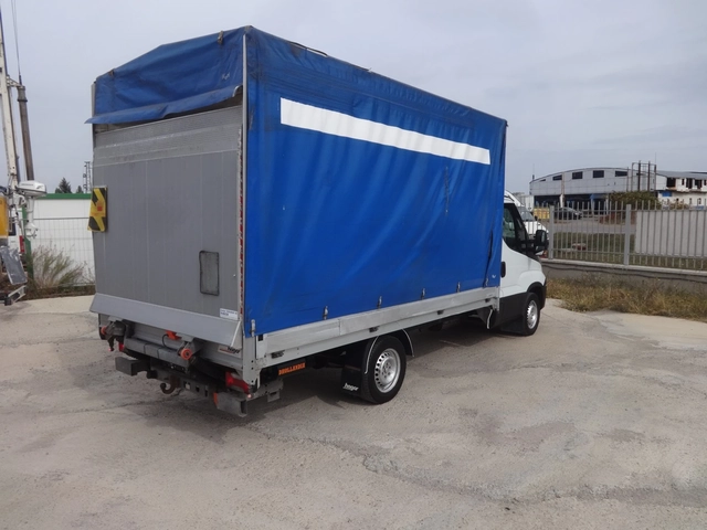Iveco Daily 35S17 3.0HPI* КЛИМАТИК*  КАТ. * Б* 3, 5т. - автомобили, коли, обяви за нови и употребявани 6