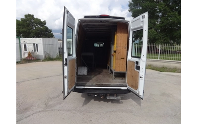 Iveco Daily * * * ШЕРКОМ * * *  ВНОС ОТ ШВЕЙЦАРИЯ * * * - автомобили, коли, обяви за нови и употребявани 8