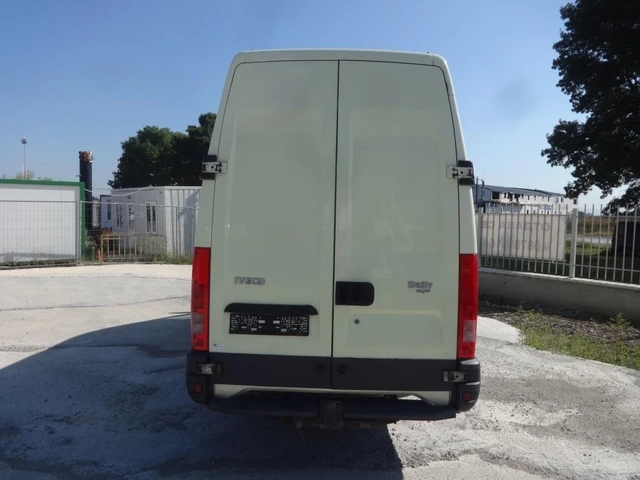 Iveco Daily 35C13  МАКСИ КАТ. * Б* - автомобили, коли, обяви за нови и употребявани 5