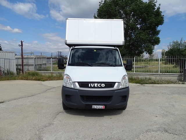 Iveco Daily 35S14 * * КЛИМАТИК* * - автомобили, коли, обяви за нови и употребявани 1