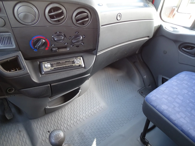 Iveco Daily 35с14 - автомобили, коли, обяви за нови и употребявани 9