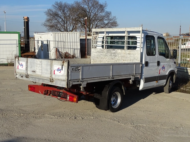 Iveco Daily 35C14 3.0HPI  КАТ. * Б* 7-места - автомобили, коли, обяви за нови и употребявани 8