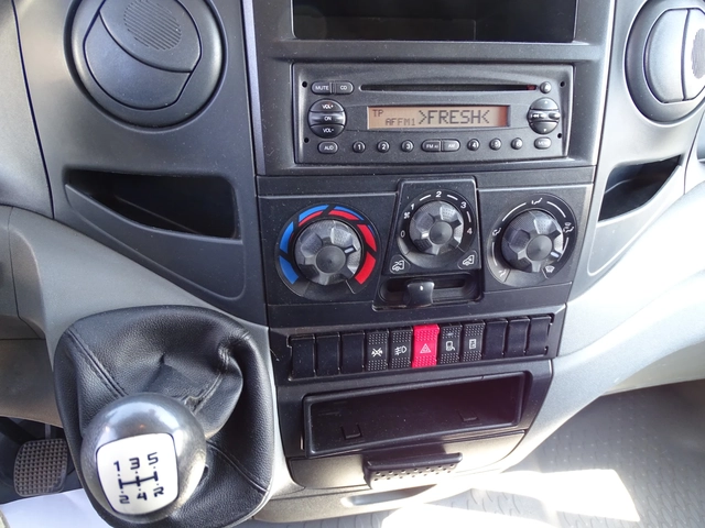Iveco Daily * * ЩОРА С БОРД* * ВНОС ОТ ШВЕЙЦАРИЯ - автомобили, коли, обяви за нови и употребявани 13