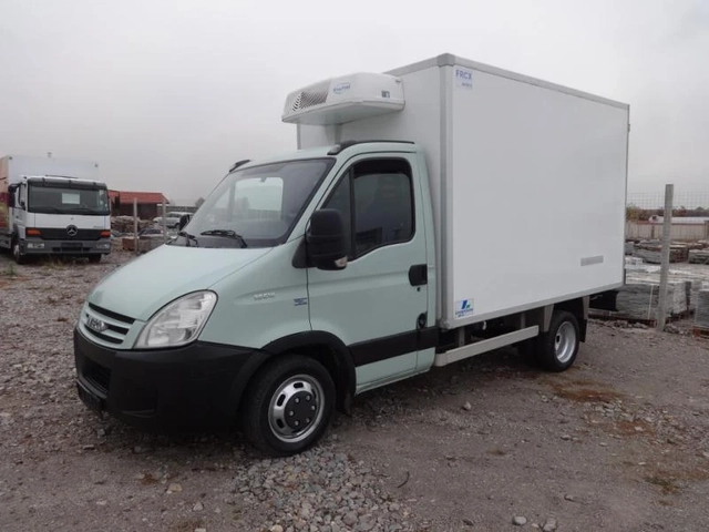 Iveco Daily 35C18 3.0HPI 3, 5т. ХЛАДИЛЕН - автомобили, коли, обяви за нови и употребявани 2