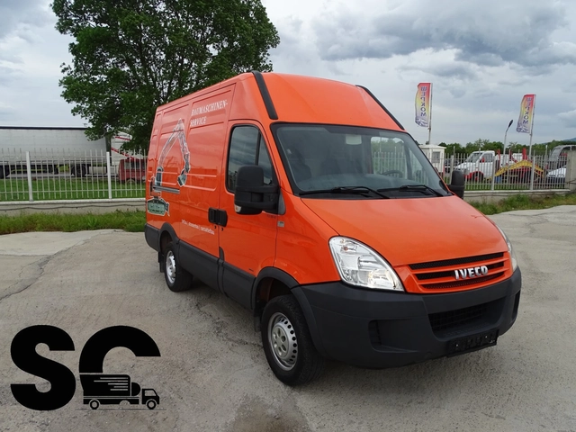 Iveco Daily 35S14 - автомобили, коли, обяви за нови и употребявани 0