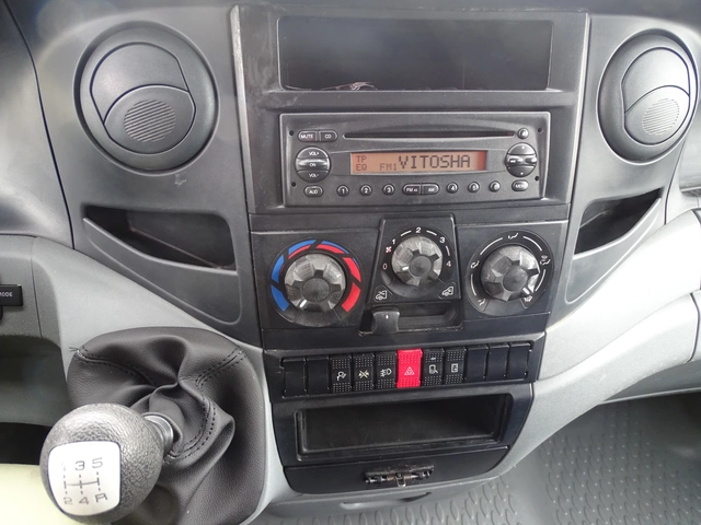 Iveco Daily 35S14 - автомобили, коли, обяви за нови и употребявани 10