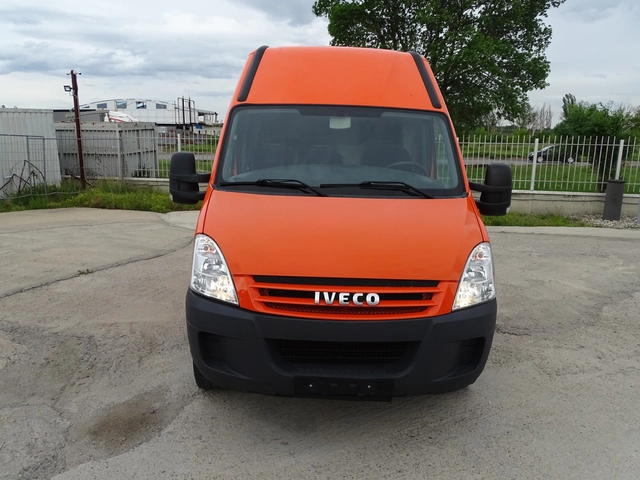 Iveco Daily 35S14 - автомобили, коли, обяви за нови и употребявани 1