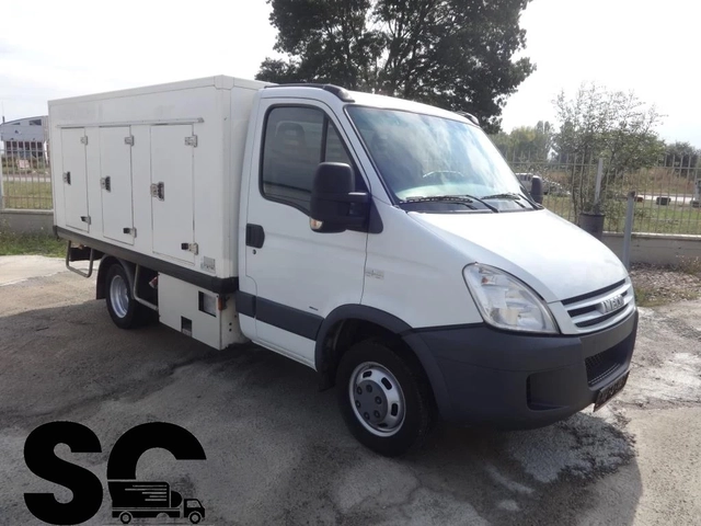 Iveco Daily 3.0HPI  ЗА СЛАДОЛЕД - автомобили, коли, обяви за нови и употребявани 0