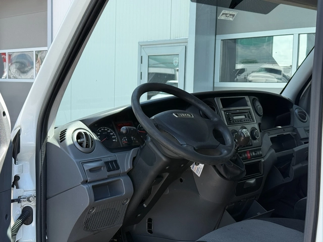 Iveco Daily 2.3 35S13-12 КУБ. - автомобили, коли, обяви за нови и употребявани 8