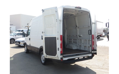 Iveco Daily 35S13-12 КУБ. М. ОБЕМ НА ТОВАРНОТО ПОМЕЩЕНИЕ - автомобили, коли, обяви за нови и употребявани 13