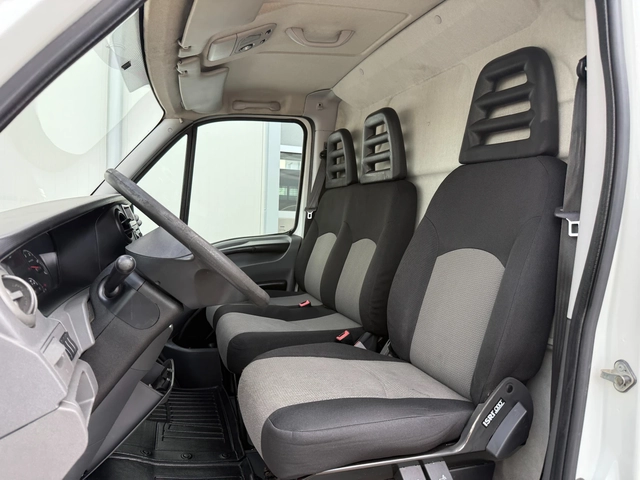 Iveco Daily 2.3 - автомобили, коли, обяви за нови и употребявани 9