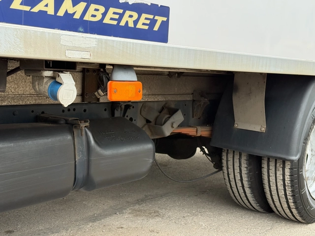 Iveco Daily Хладилен + Странична врата + Падащ Борд + Външно 2 - автомобили, коли, обяви за нови и употребявани 11