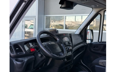 Iveco Daily 35C16 Самосвал с Кран Наличен - автомобили, коли, обяви за нови и употребявани 10