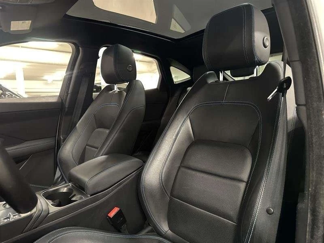 Jaguar E-pace * R Dynamic SE * CARFAX * ЦЕНА ДО БГ - автомобили, коли, обяви за нови и употребявани 8