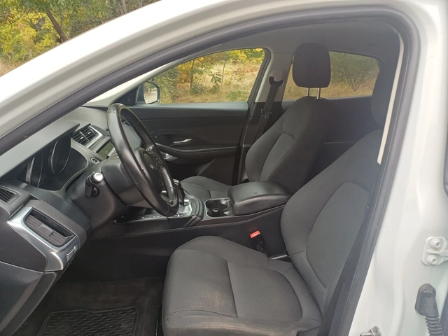 Jaguar E-pace 2.0 D150 AWD - автомобили, коли, обяви за нови и употребявани 8