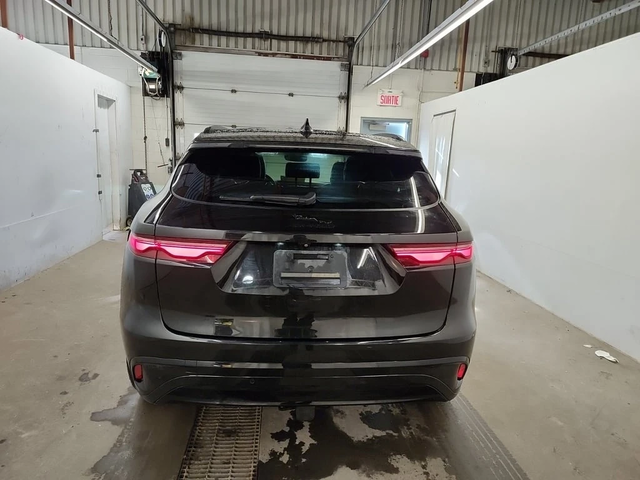 Jaguar F-PACE * P250 R DYNAMIC S * CARFAX * ЦЕНА ДО БГ - автомобили, коли, обяви за нови и употребявани 4