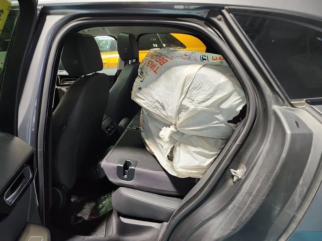 Jaguar F-PACE * PREMIUM * CARFAX * ЦЕНА ДО БГ - автомобили, коли, обяви за нови и употребявани 12