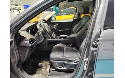 Jaguar F-PACE * PREMIUM * CARFAX * ЦЕНА ДО БГ - автомобили, коли, обяви за нови и употребявани 9