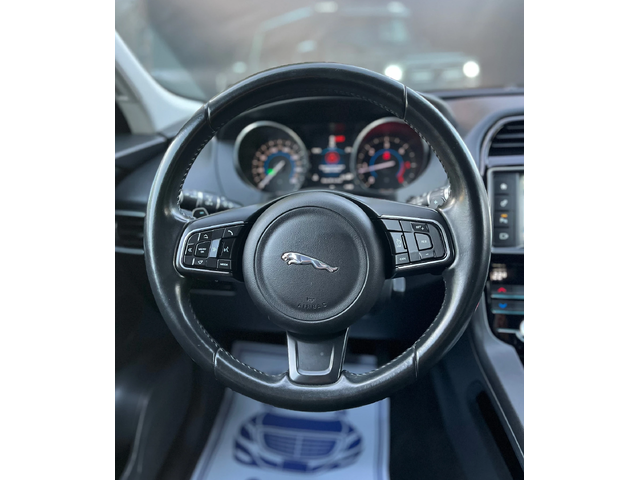 Jaguar F-PACE 2.0D* FULL LED* 4X4AWD* AUTOMATIC* СОБСТВЕН ЛИЗИНГ - автомобили, коли, обяви за нови и употребявани 9