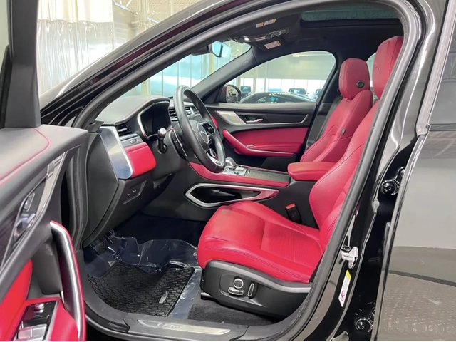 Jaguar F-Pace 2022 Jaguar F-Pace P400 | R-DYNAMIC S - автомобили, коли, обяви за нови и употребявани 4