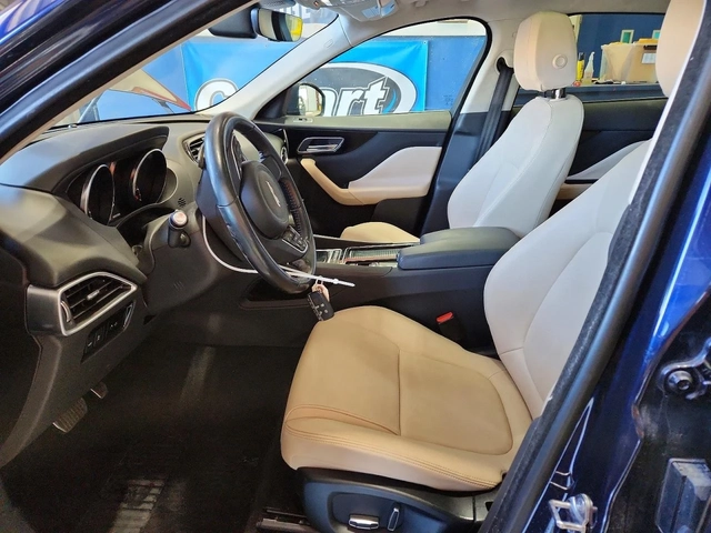Jaguar F-PACE PREMIUM| AWD| START/STOP| КАМЕРА| ПАНО - автомобили, коли, обяви за нови и употребявани 6