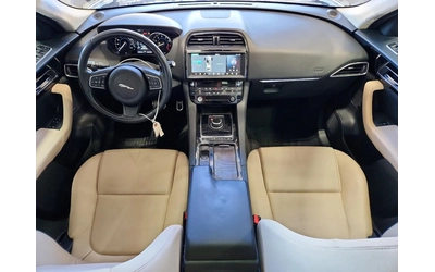 Jaguar F-PACE PREMIUM| AWD| START/STOP| КАМЕРА| ПАНО - автомобили, коли, обяви за нови и употребявани 7