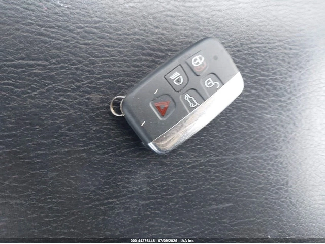Jaguar F-PACE * Prestige* Awd* ПАНО* KEYLESS* Camera* ПОДГРЕВ* - автомобили, коли, обяви за нови и употребявани 9