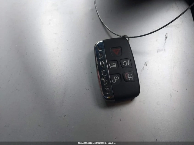 Jaguar F-Type R - автомобили, коли, обяви за нови и употребявани 9