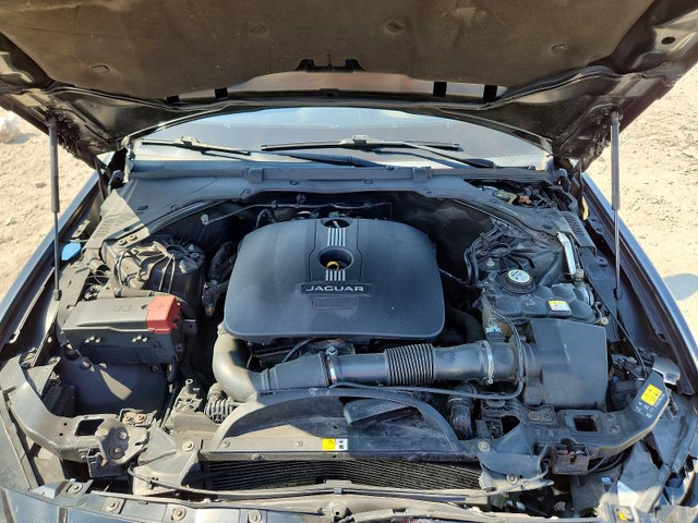 Jaguar XE 2.0L 4 REAR WHEEL DRIVE - автомобили, коли, обяви за нови и употребявани 12