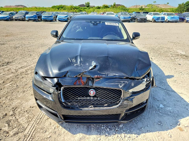 Jaguar XE 2.0L 4 REAR WHEEL DRIVE - автомобили, коли, обяви за нови и употребявани 5