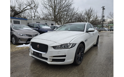 jaguar-xe - 1