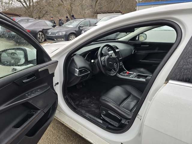 Jaguar XE 2.0D 180к.с ПРОБЛЕМ В МОТОРА - автомобили, коли, обяви за нови и употребявани 9