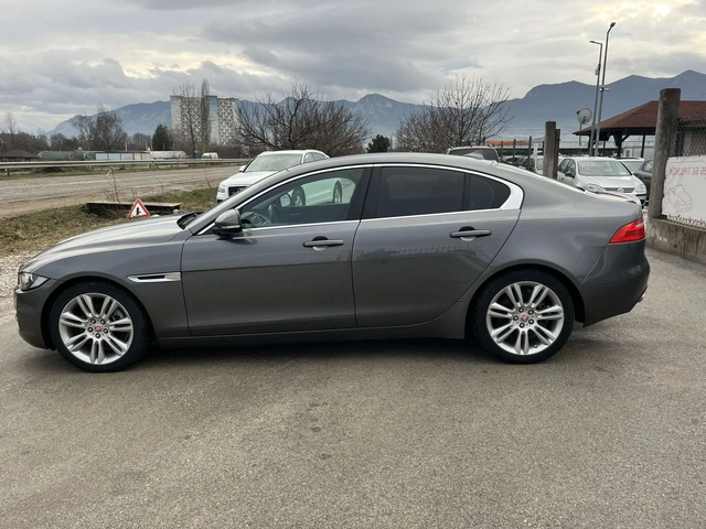 Jaguar XE 2.0TDI 180кс EURO 6B ПЕРФЕКТЕН ВНОС ИТАЛИЯ - автомобили, коли, обяви за нови и употребявани 5