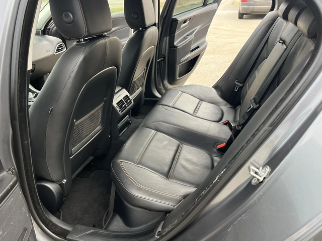 Jaguar XE 2.0TDI 180кс EURO 6B ПЕРФЕКТЕН ВНОС ИТАЛИЯ - автомобили, коли, обяви за нови и употребявани 8