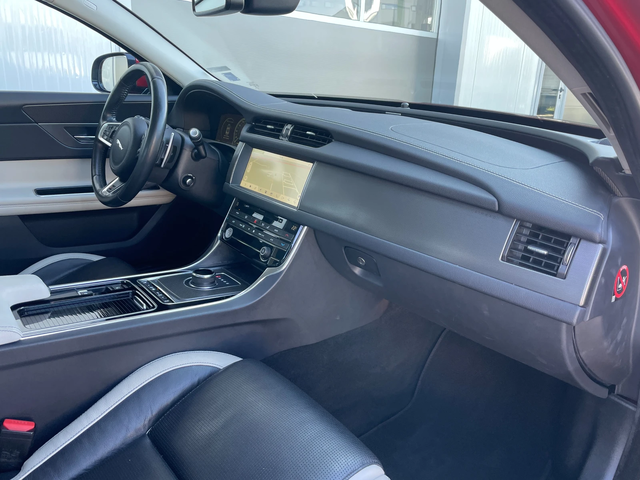 Jaguar Xf 3.0 D V6 "S" PORTFOLIO 4DR AUTOMATIC - автомобили, коли, обяви за нови и употребявани 14
