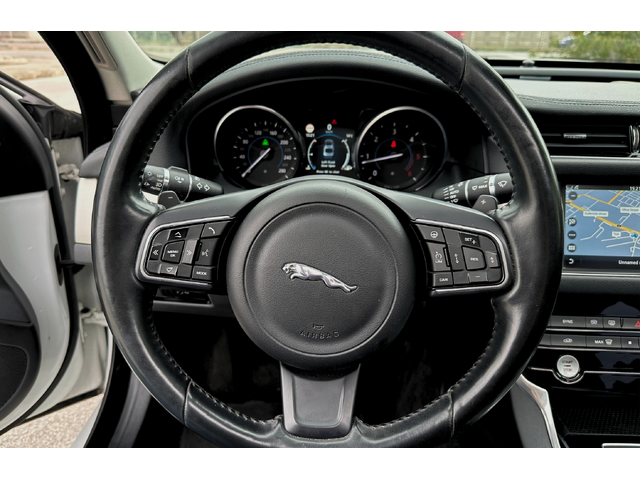 Jaguar Xf 2.0D | ВСИЧКИ ЕКСТРИ | ЛИЗИНГ - автомобили, коли, обяви за нови и употребявани 8