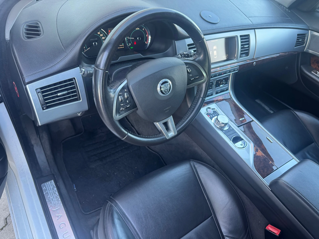 Jaguar Xf 2.2d 190ps, кожа, нави, мулти, лед, ксенон, евро5 - автомобили, коли, обяви за нови и употребявани 13
