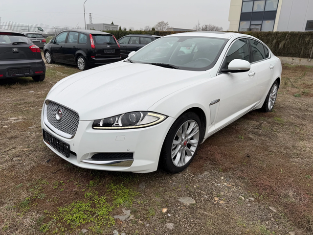 Jaguar Xf 2.2 D 8 ZF(КАТО НОВА) - автомобили, коли, обяви за нови и употребявани 0