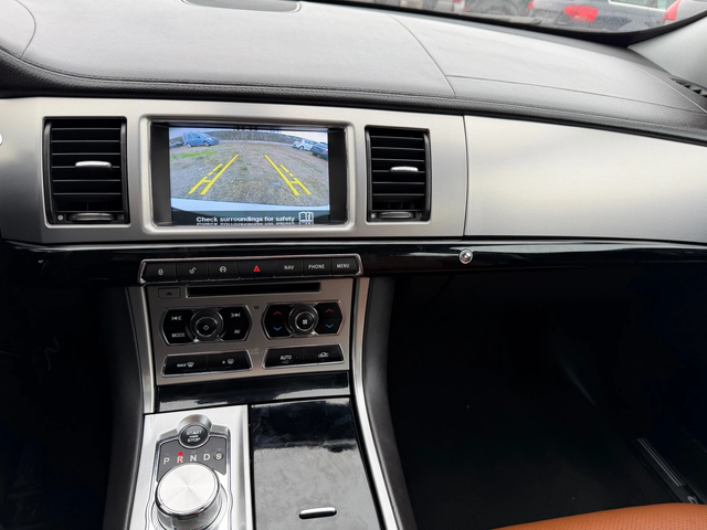 Jaguar Xf 2.2 D 8 ZF(КАТО НОВА) - автомобили, коли, обяви за нови и употребявани 16