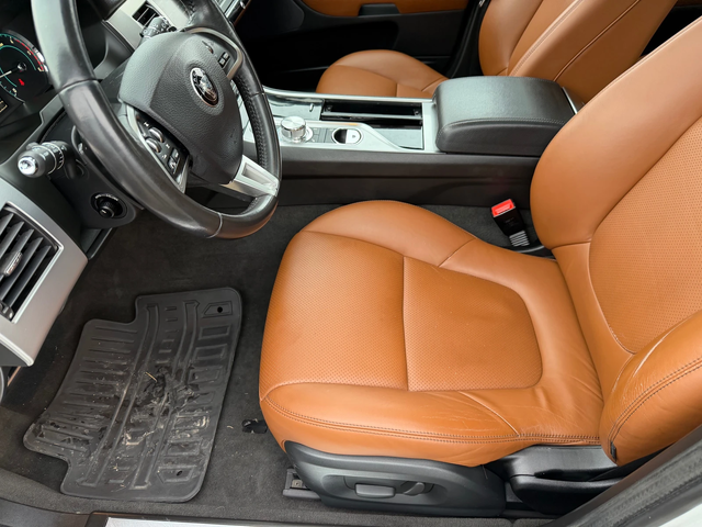 Jaguar Xf 2.2 D 8 ZF(КАТО НОВА) - автомобили, коли, обяви за нови и употребявани 8