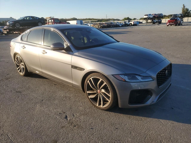 Jaguar Xf SE* DISTRONIC* 360* DIGITAL* ШИБИДАХ* ПОДГРЕВИ* - автомобили, коли, обяви за нови и употребявани 3