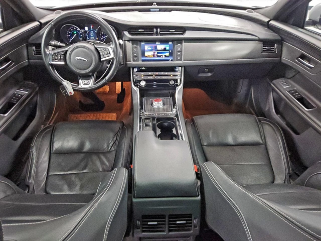 Jaguar Xf S* Meridian* 360* DISTRONIC* КОЖА* ПОДГРЕВ* ОБДУХ - автомобили, коли, обяви за нови и употребявани 7