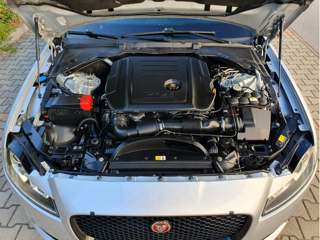 Jaguar Xf 2.0d R-Sport 4WD/240/ - автомобили, коли, обяви за нови и употребявани 15