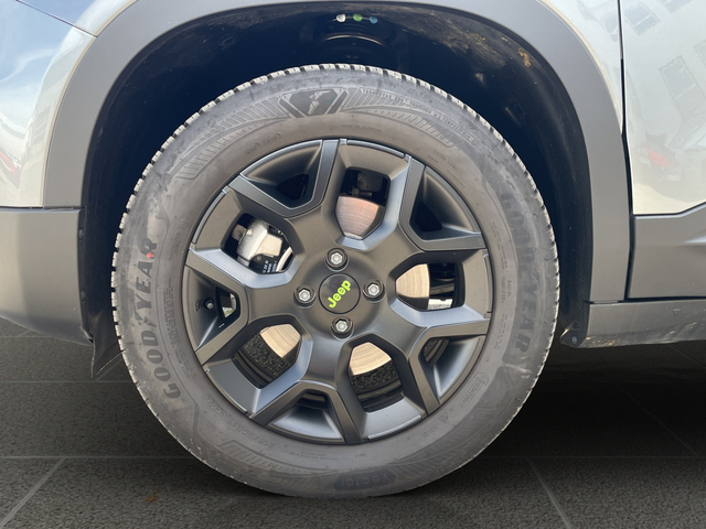 Jeep AVENGER UPLAND 1.2 e-Hybrid 48V Petrol 145 hp 6-DCT 4xe - автомобили, коли, обяви за нови и употребявани 16