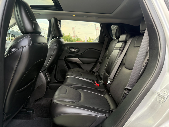 Jeep Cherokee 3.2 V6, LIMITED - автомобили, коли, обяви за нови и употребявани 8