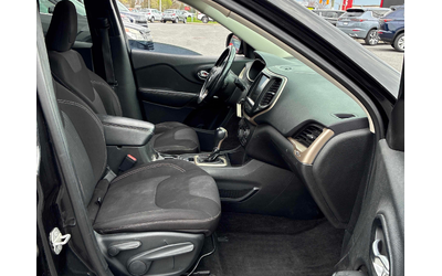 Jeep Cherokee 2.4L 4cyl FWD - автомобили, коли, обяви за нови и употребявани 15
