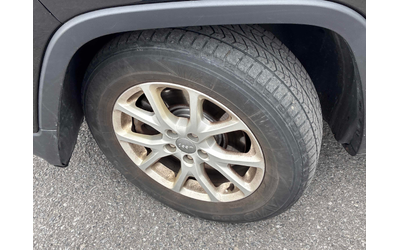 Jeep Cherokee 2.4L 4cyl FWD - автомобили, коли, обяви за нови и употребявани 6
