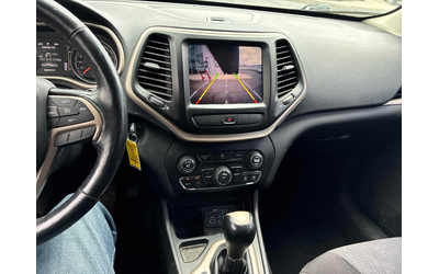 Jeep Cherokee 2.4L 4cyl FWD - автомобили, коли, обяви за нови и употребявани 8
